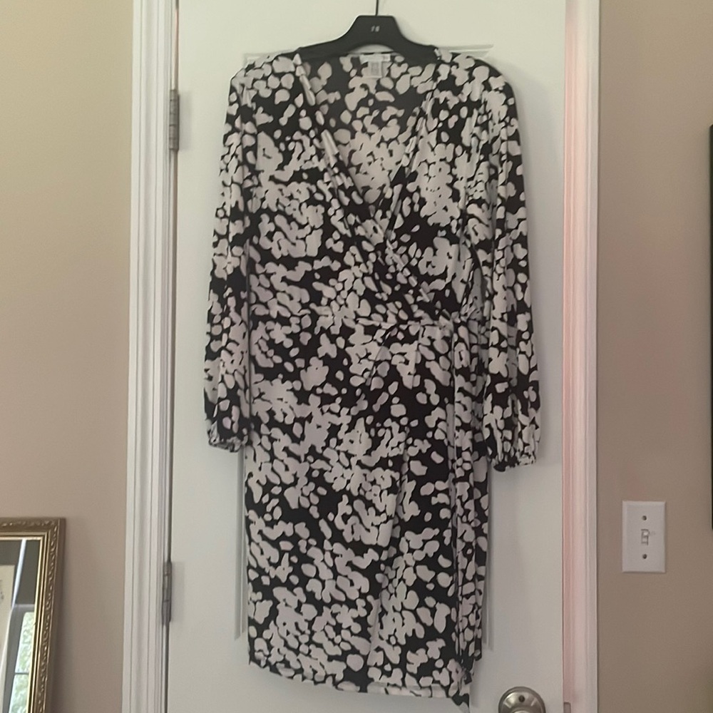 Gently worn London Times Petite faux wrap dress size 10P